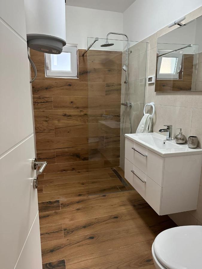 Guest House Ivan Donji Zemunik Екстериор снимка